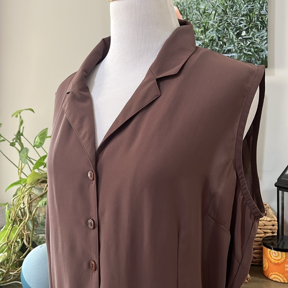 JACLYN SMITH SLEEVELESS BUTTON DOWN BELTED BLOUSE BROWN SIZE LARGE - Picture 3 of 12